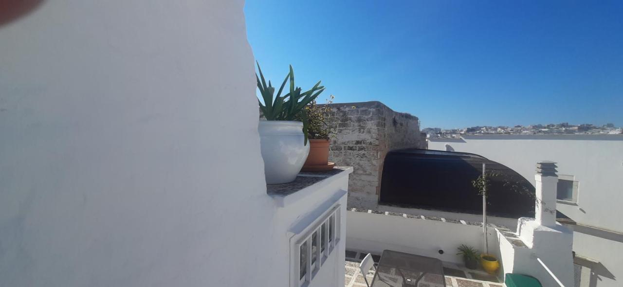 Dimora Lavinia Casa Vacanze Centro Storico Ostuni Exterior foto