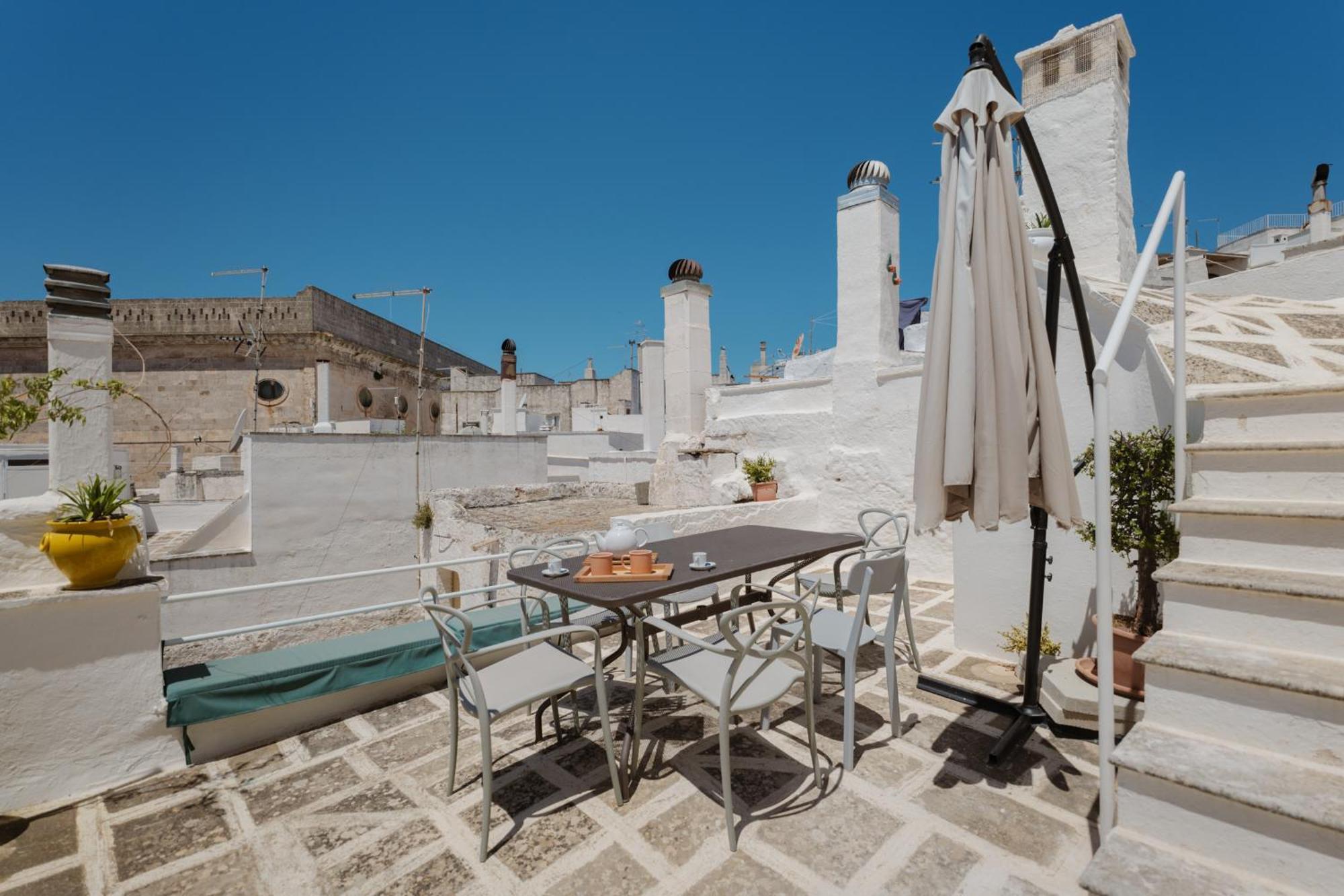 Dimora Lavinia Casa Vacanze Centro Storico Ostuni Exterior foto